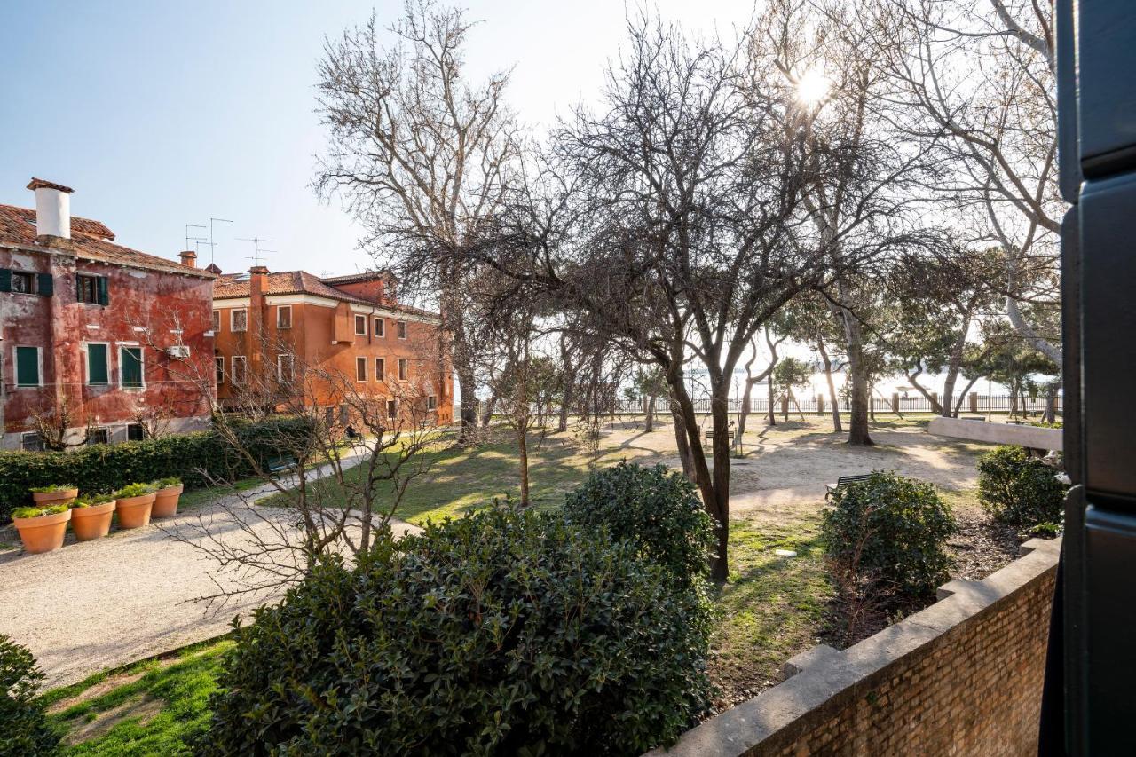 Laguna D'Oro Luxury Apartments Venesia Bagian luar foto