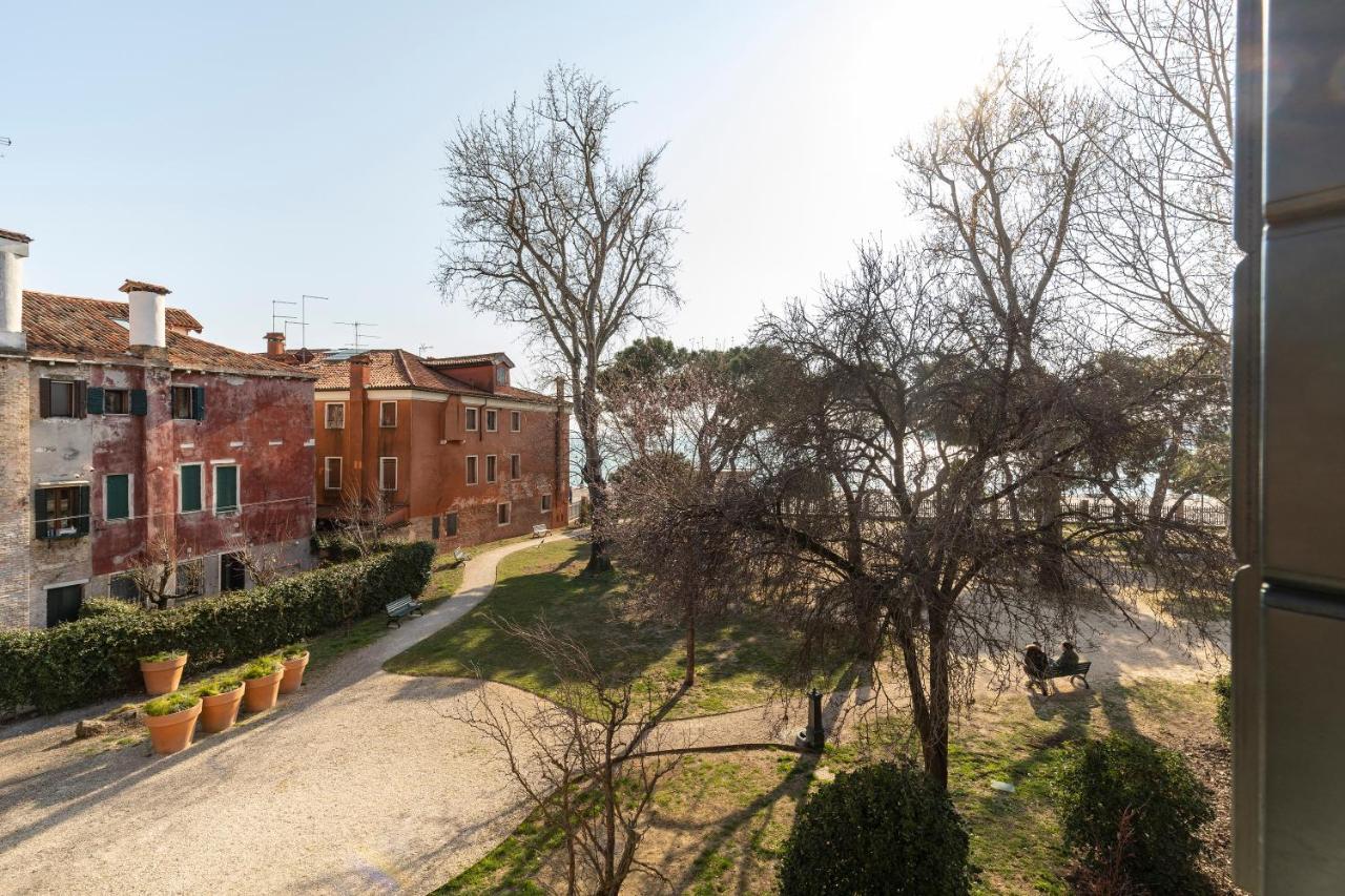 Laguna D'Oro Luxury Apartments Venesia Bagian luar foto