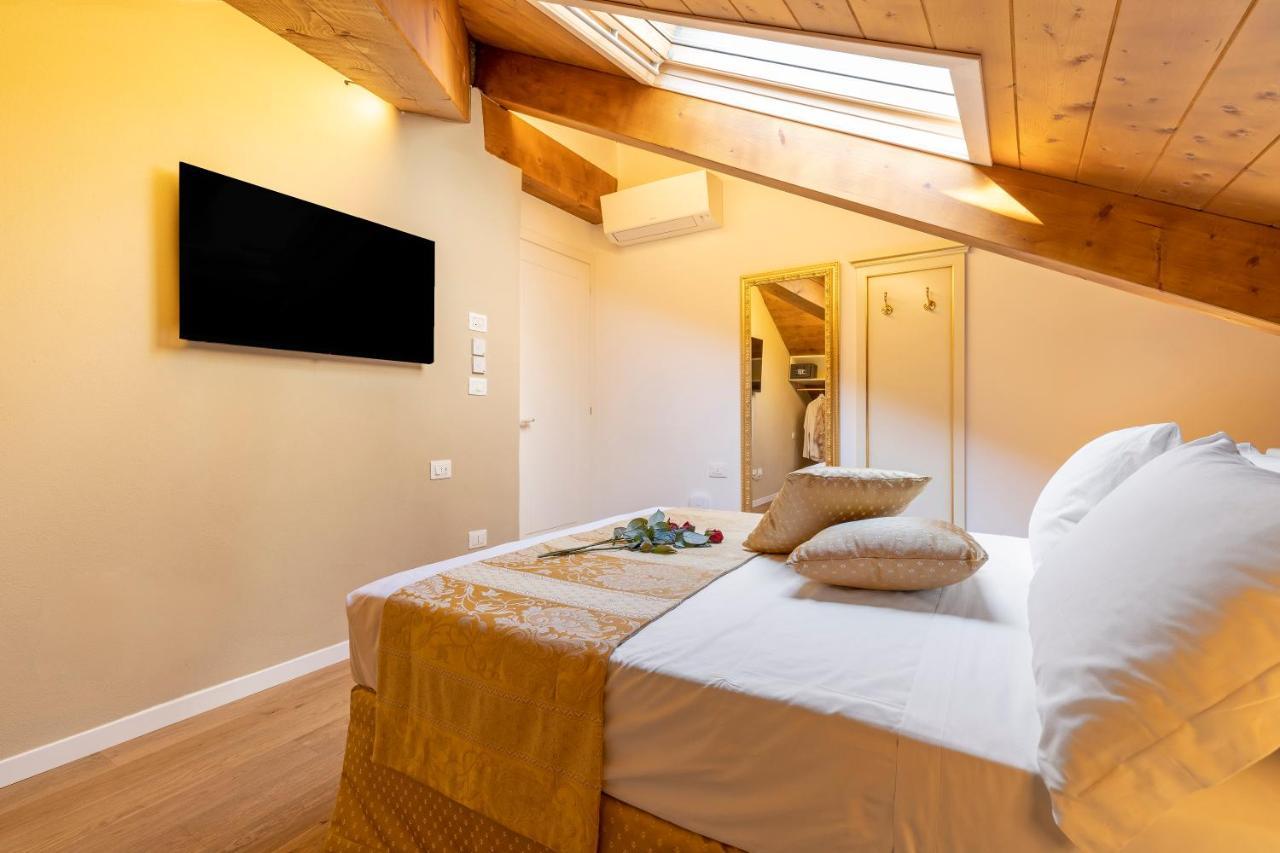Laguna D'Oro Luxury Apartments Venesia Bagian luar foto