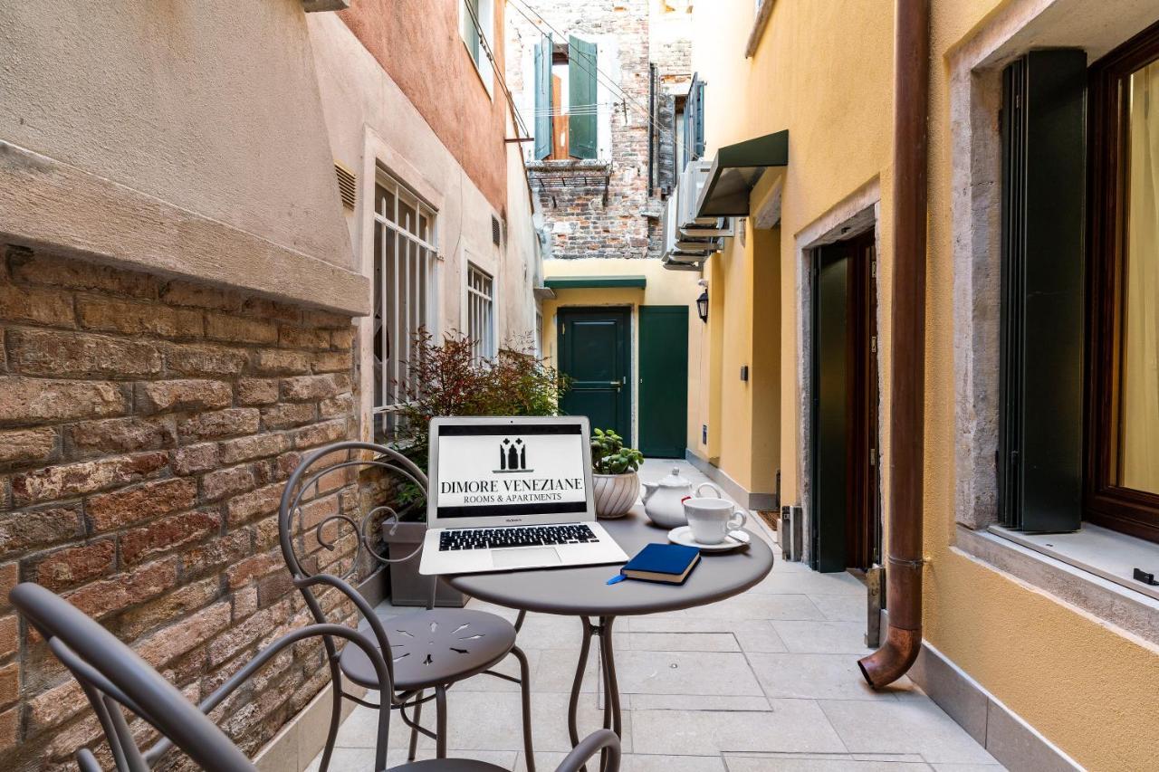 Laguna D'Oro Luxury Apartments Venesia Bagian luar foto
